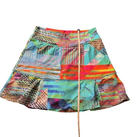 DONAJO COLORFUL ATHLETIC SKORT SIZE 1 ABSTRACT PATTERN - Picture 5 of 11